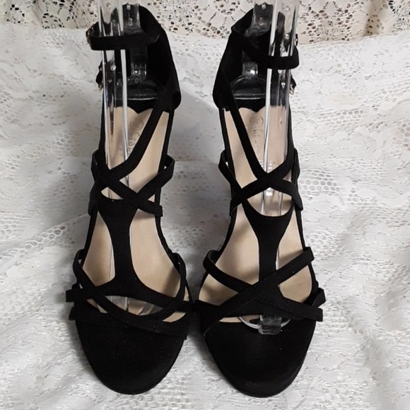 Crape Myrtle Sz 9 Black Strappy Ankle Strap Heels EUC - Picture 2 of 8